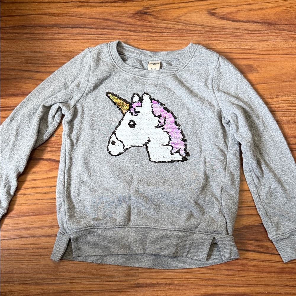 OshKosh B'gosh Gray Sweatshirt with Unicorn Design
